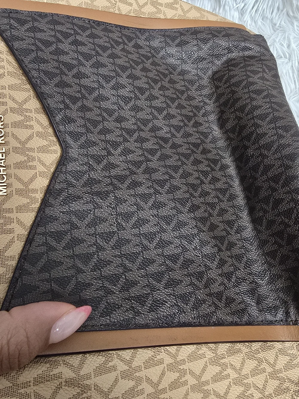 Michael Kors Mobwife Whitney Two-Tone Brown Logo Small Designer Tote Bag